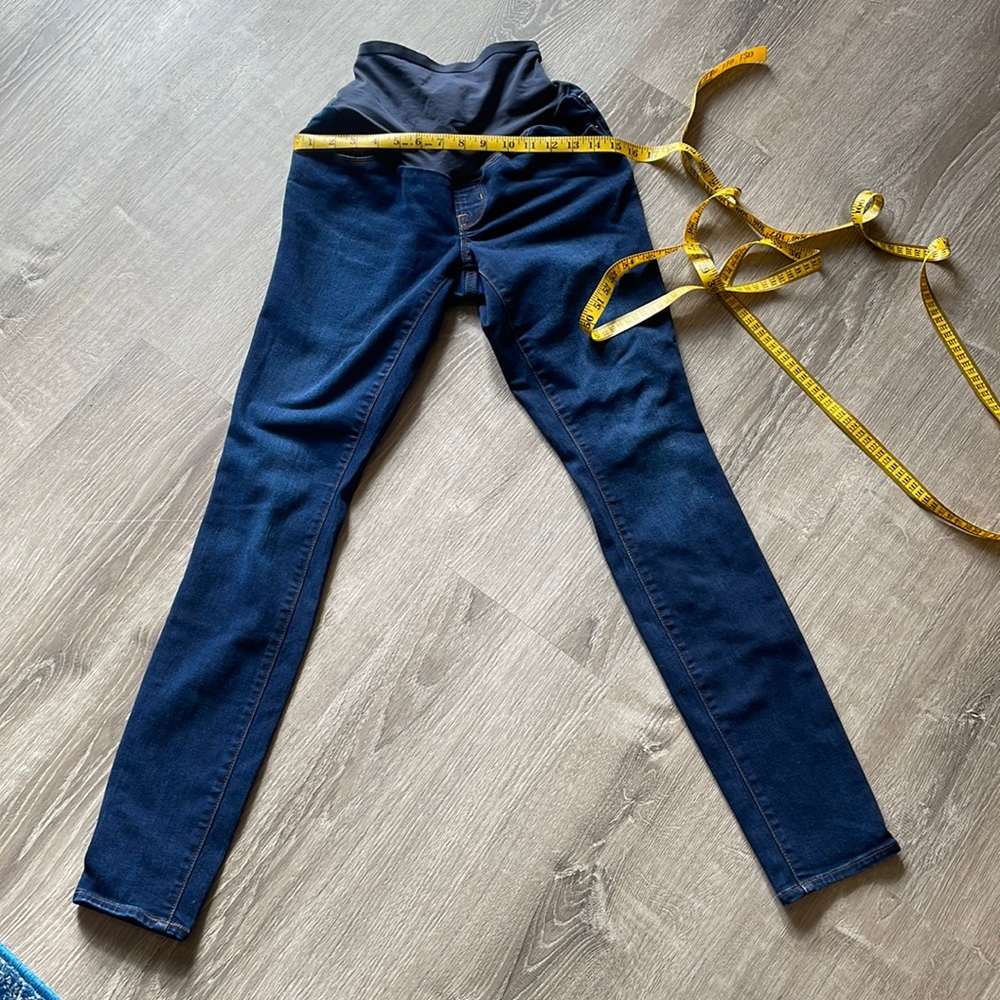 Old Navy Full Panel Maternity Skinny Jeans
